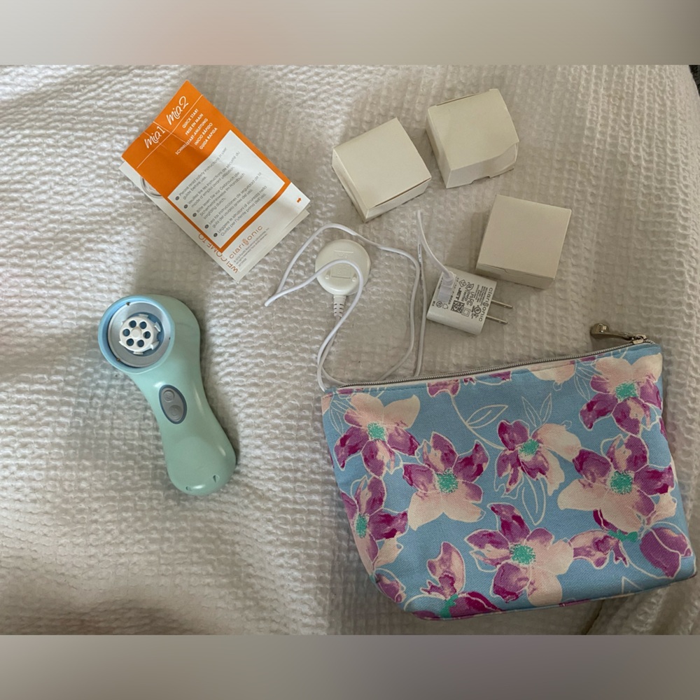 COPY - Clarisonic Mia 2 Facial cleansing brush